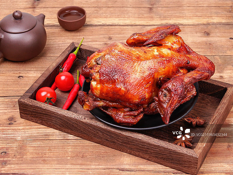 整只烧鸡-烤全鸡图片素材