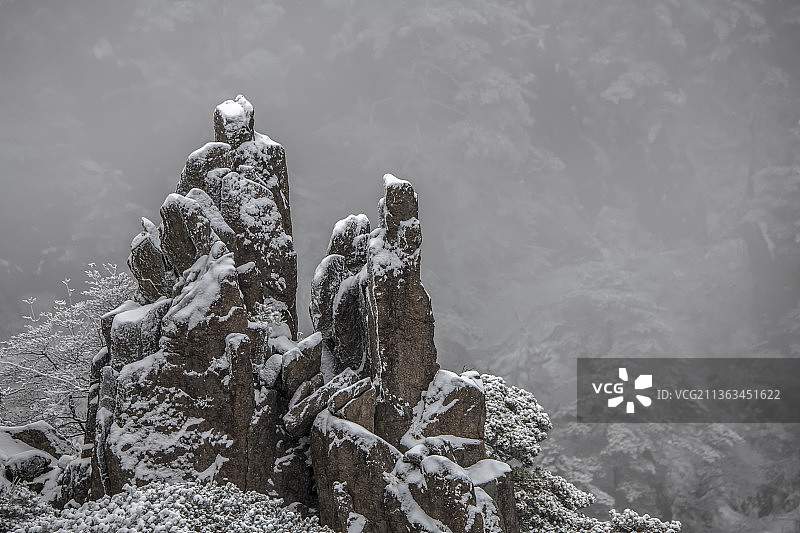 雪后黄山奇石图片素材