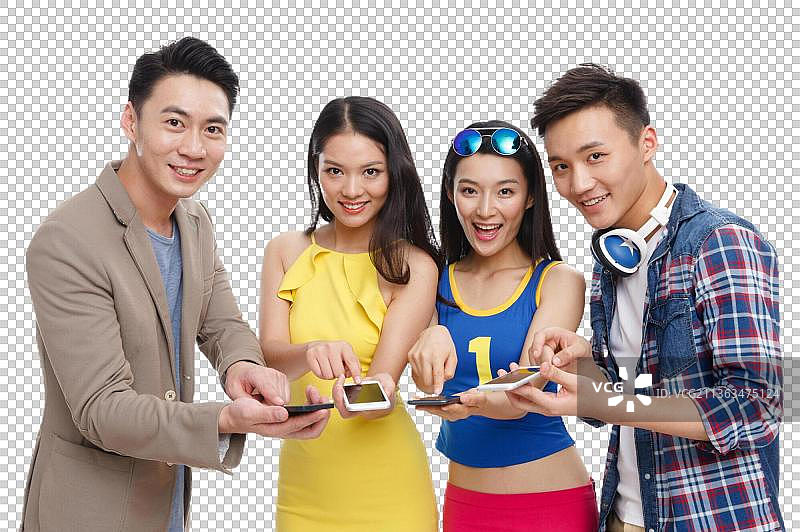 青年男女拿着手机团购图片素材