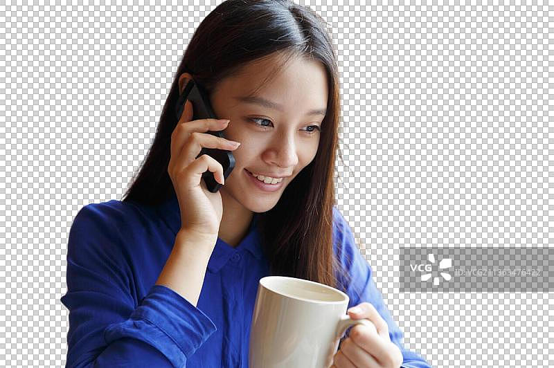 打电话的青年女性图片素材