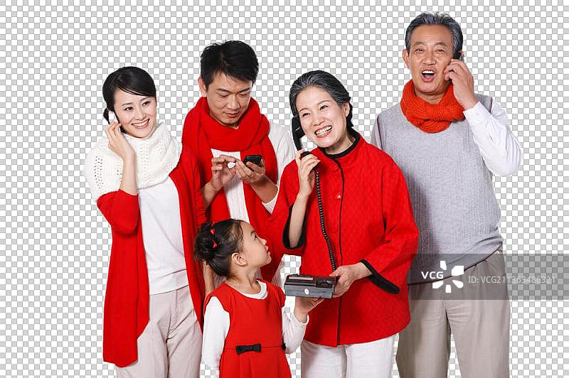 东方家庭过年打电话图片素材