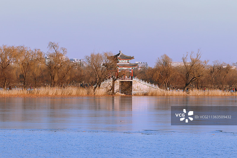 冬季颐和园之练桥图片素材