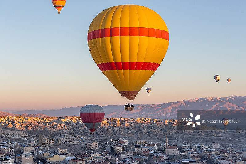 土耳其卡帕多奇亚热气球图片素材