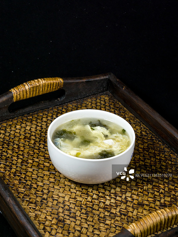 营养美味鸡蛋紫菜汤图片素材