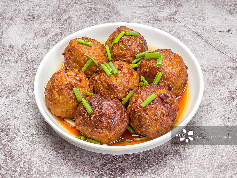 油炸肉丸红烧狮子头图片素材