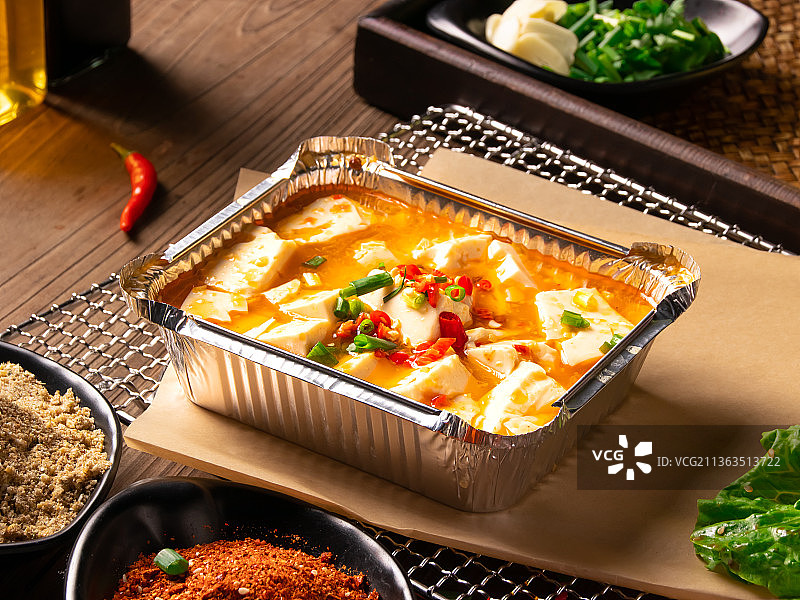 锡纸豆腐图片素材