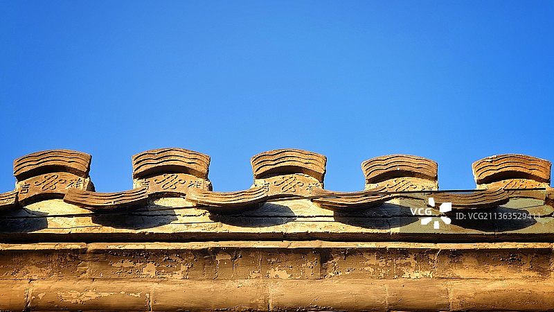 蓝天下的胡同图片素材