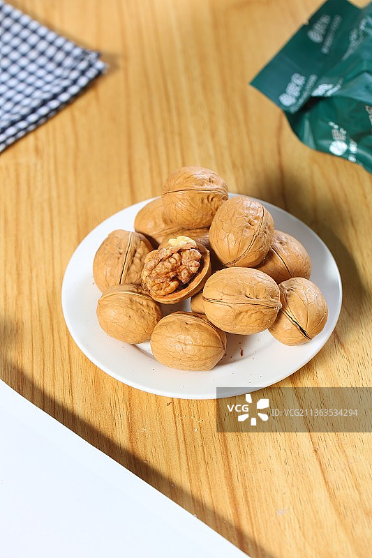 核桃场景图拍摄核桃仁图片素材