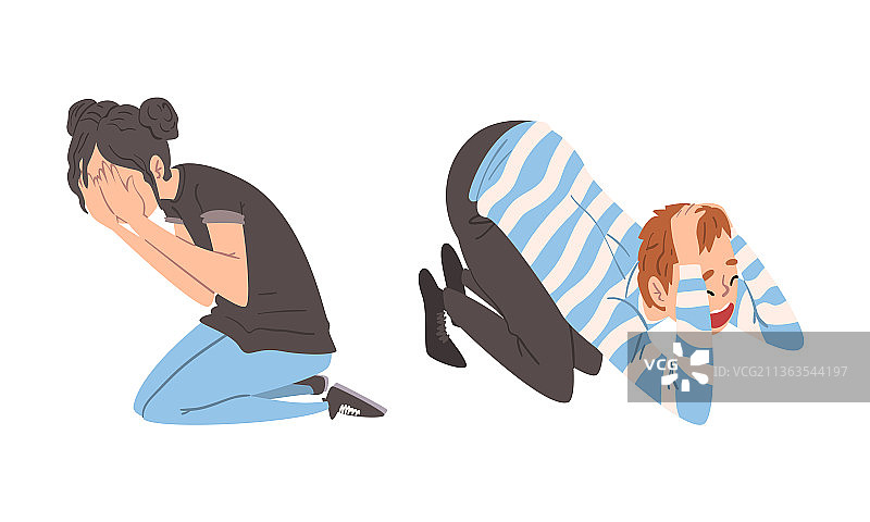 害怕坐着的男人和女人感到恐慌图片素材