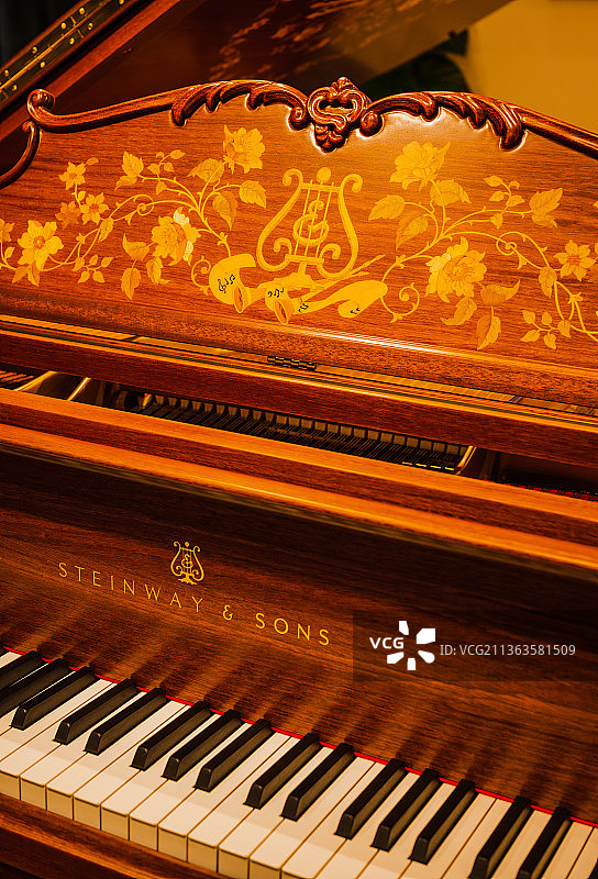 斯坦威钢琴图片素材