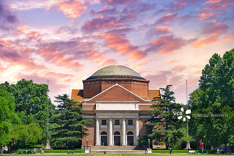 清华大学大礼堂图片素材