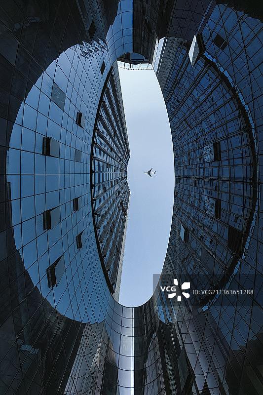 坐井观天01图片素材