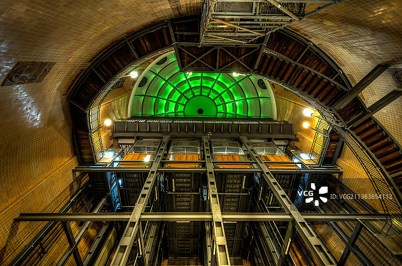 汉堡老易北河隧道图片素材