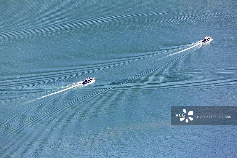 喀纳斯湖游船图片素材