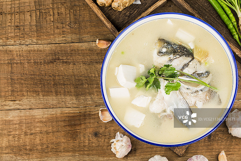 鱼头豆腐汤图片素材