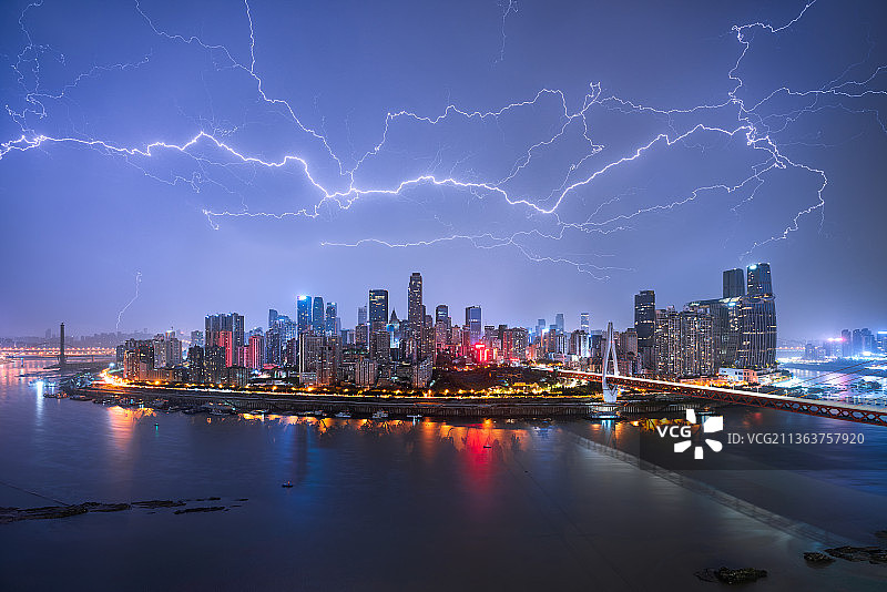 重庆市南滨路渝中区夜景城市天际线闪电图片素材