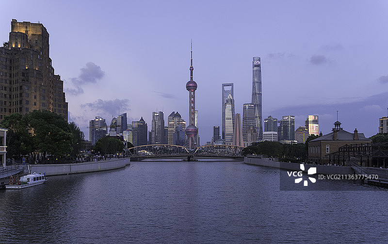 上海外滩乍浦路桥图片素材