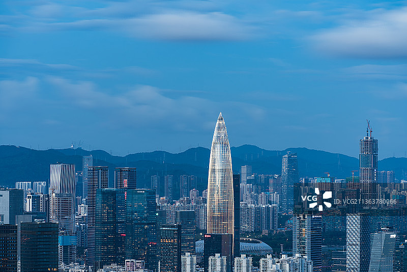 中国广东深圳南山春笋夜景图片素材