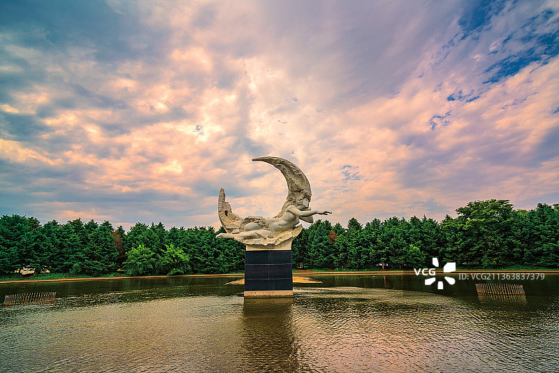 长春净月潭晨曦图片素材