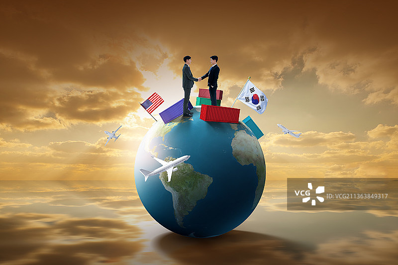 韩国亚洲商人握手贸易概念图片素材