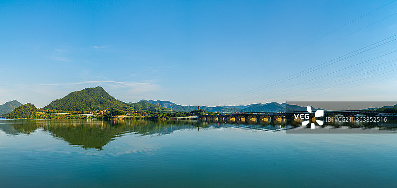 杭州临安青山湖风光 临安区旅游景点风景 青山湖国家森林公园 青山湖大桥图片素材