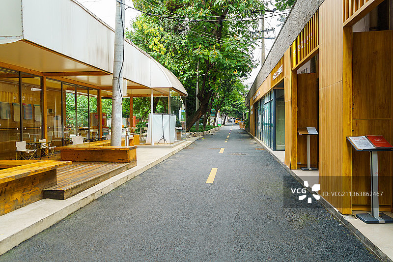 四川成都玉林街区街头咖啡馆和小巷图片素材