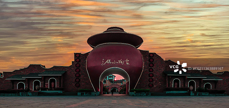 荣昌安陶小镇景区的晚霞（重庆荣昌）图片素材