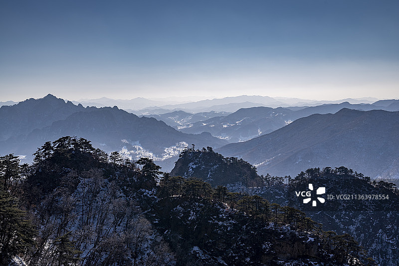 层峦叠嶂图片素材
