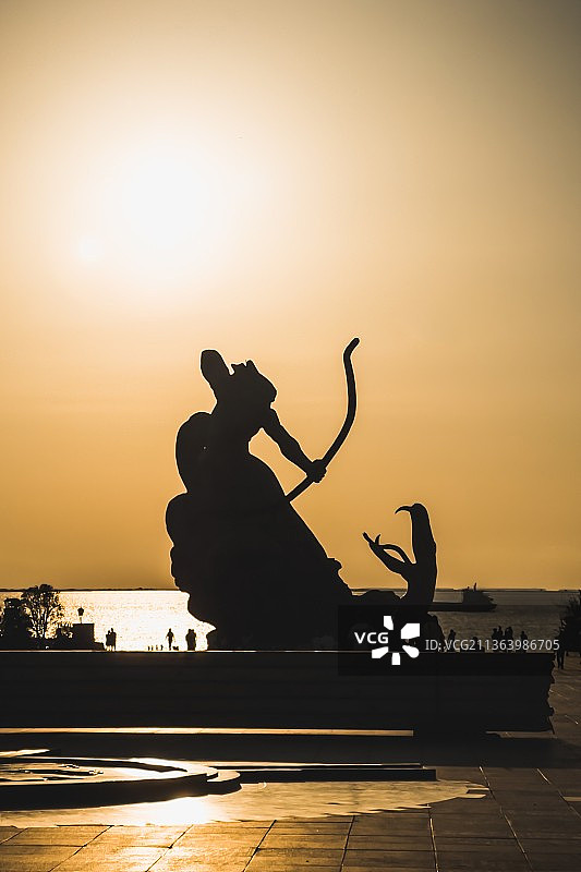 后羿射巴蛇图片素材