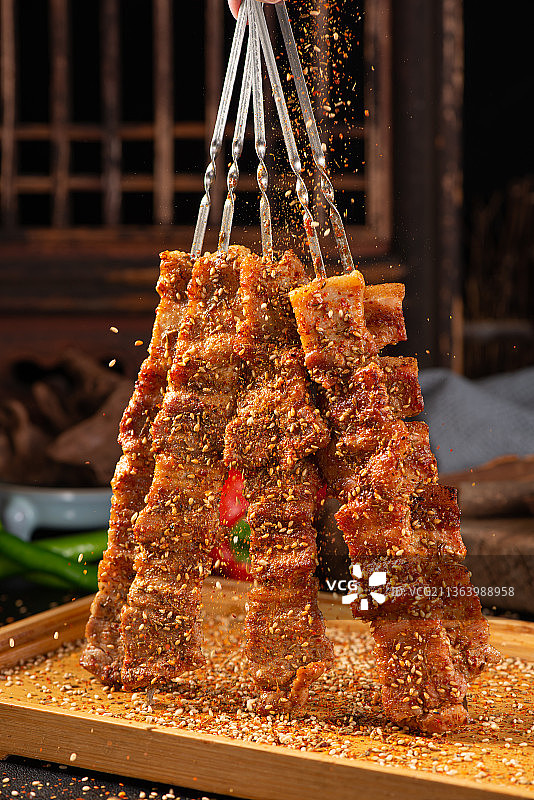 特色碳烤五花肉图片素材