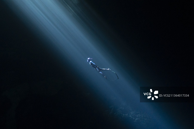 139****8021 0粉丝 00 广西南宁白龙洞耶稣图片素材