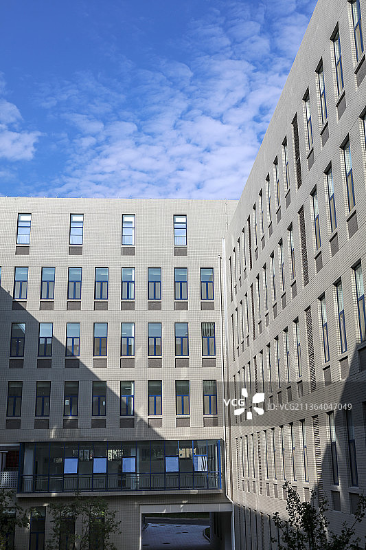 山东管理学院长清校区教学楼图片素材