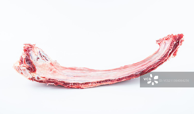 白背景上的新鲜牛排骨图片素材