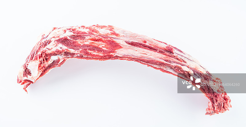 白背景上的新鲜牛排骨图片素材