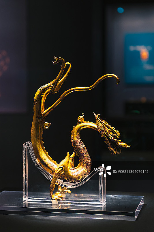 鎏金铁芯铜龙陕西历史博物馆藏文物图片素材