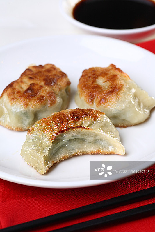 三鲜锅贴图片素材