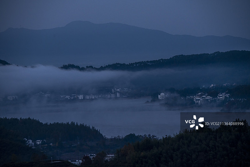 朦胧山庄图片素材