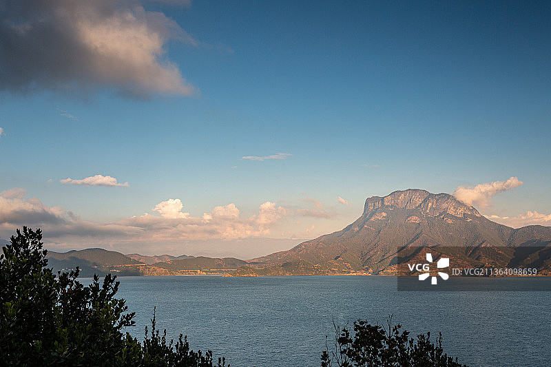 泸沽湖风光图片素材