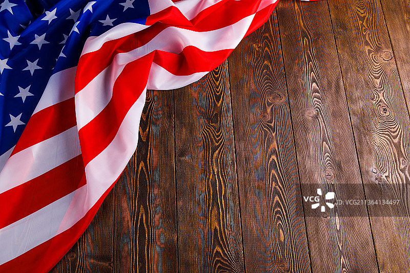 褶皱的美国国旗木纹背景图片素材
