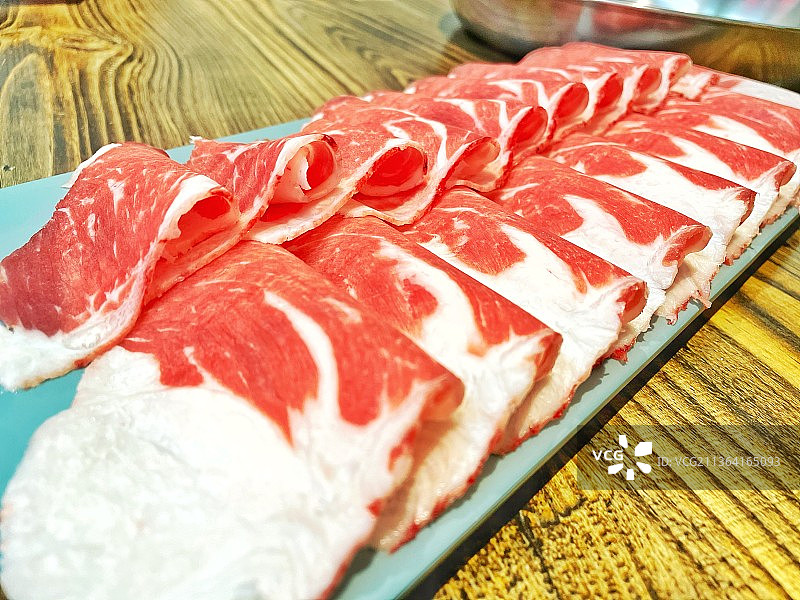 铜锅炭火锅-牛肉-羊肉图片素材