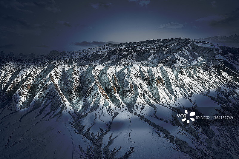 俯视雪山图片素材