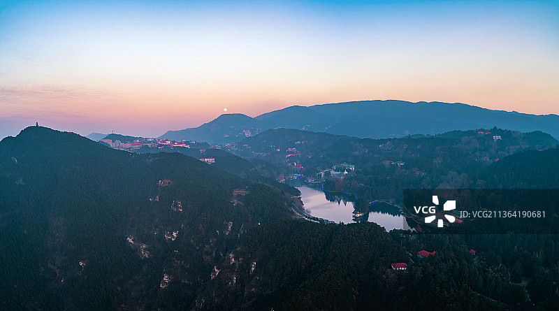 航拍庐山风景区图片素材