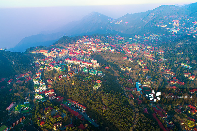 航拍庐山风景区图片素材