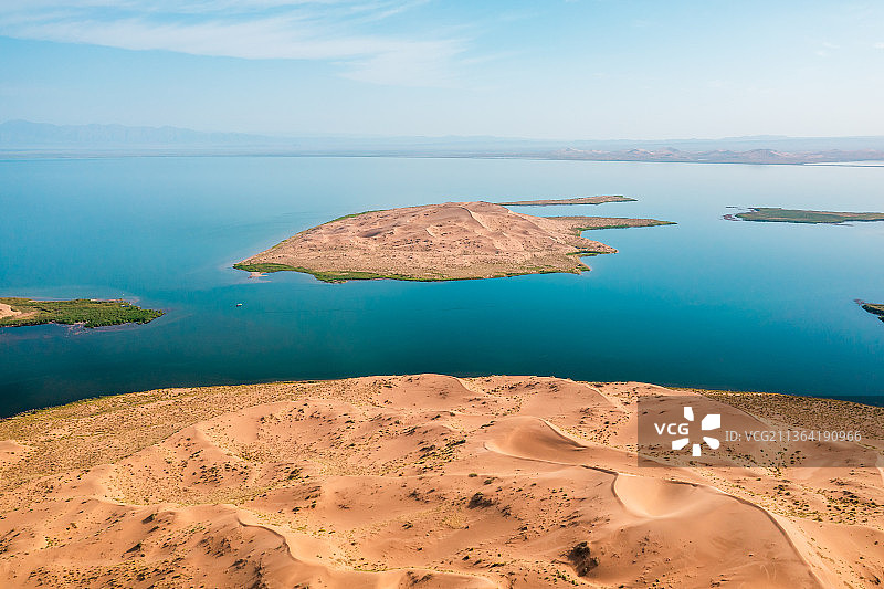 新疆巴音郭楞蒙古自治州博湖县博斯腾湖国家湿地公园自然风光图片素材