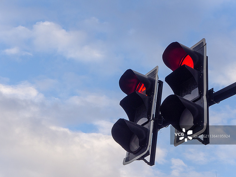 红绿灯和蓝天图片素材