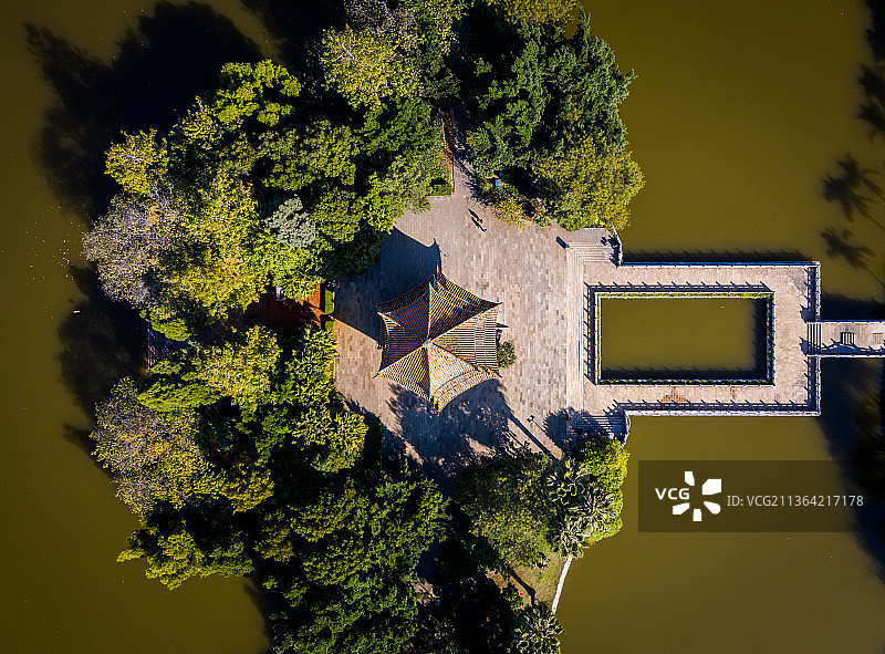 云南蒙自市南湖公园图片素材