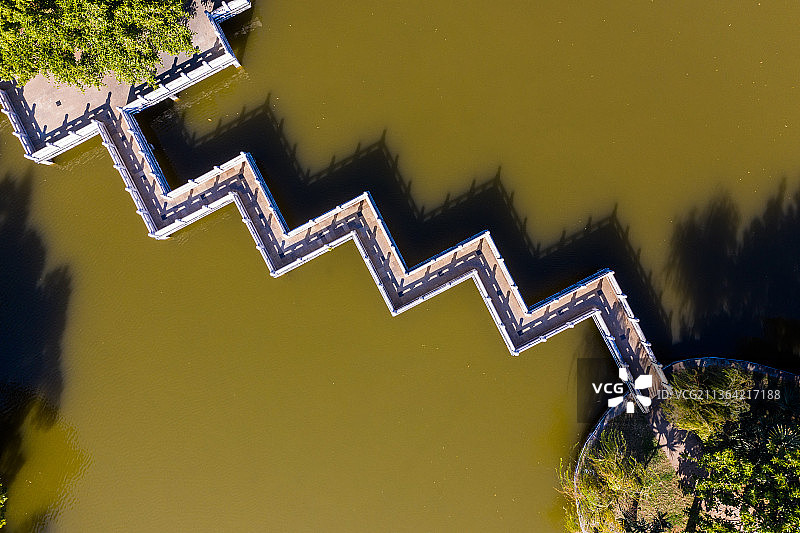 云南蒙自市南湖公园图片素材