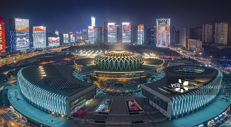 济南经十路奥体中心CBD夜间灯光景色图片素材
