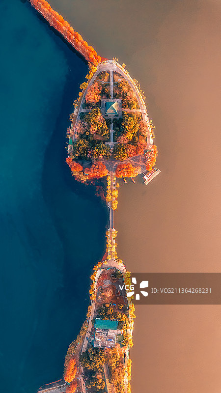 武汉东湖听涛泽畔行吟图片素材