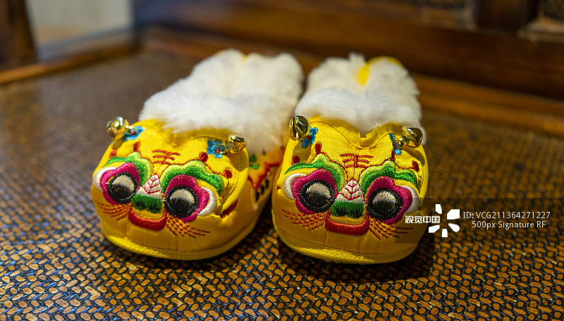 虎头鞋虎年新年吉祥物图片素材